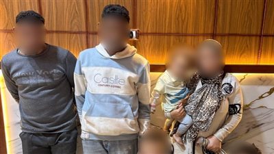  أخبار الحوادث اليوم: قصة فيديو أم تركت أطفالها الثلاثة في الشارع.. الداخلية تطلق خدمة VIP إكسبريس لاستخراج تصريح العمل.. ضبط المتهم بصفع سيدة مسنة في الزقازيق