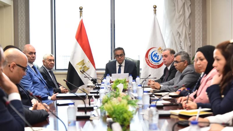 اجتماع د. خالد عبد