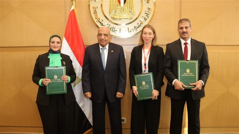 توقيع اتفاقية مبادلة