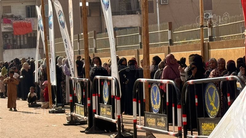 إقبال الناخبات على
