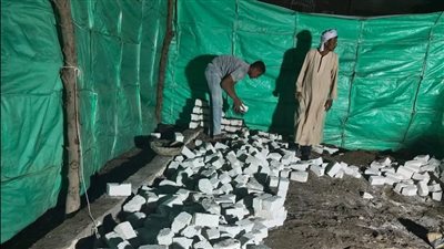 إزالة تعد في المهد على الأراضي الزراعية بالعياط واتخاذ الإجراءات القانونية
