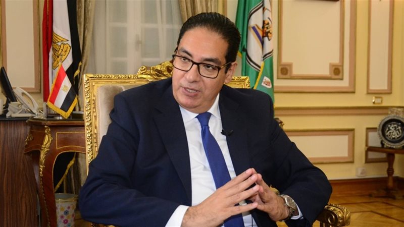 رئيس جامعة القاهرة