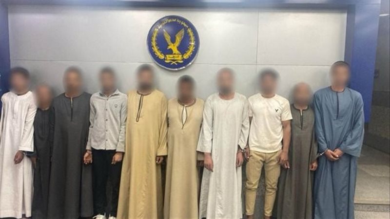 المتهمين 