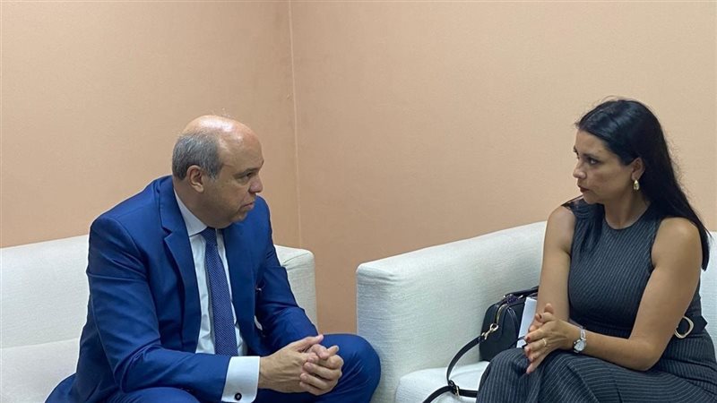 وزير الطيران المدني
