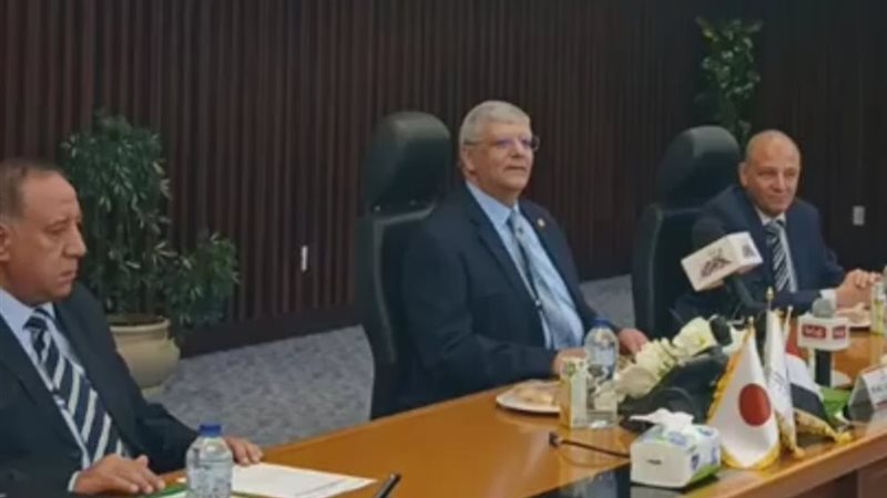 رئيس الجامعة ونقيب