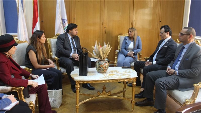 آداب جامعة عين شمس