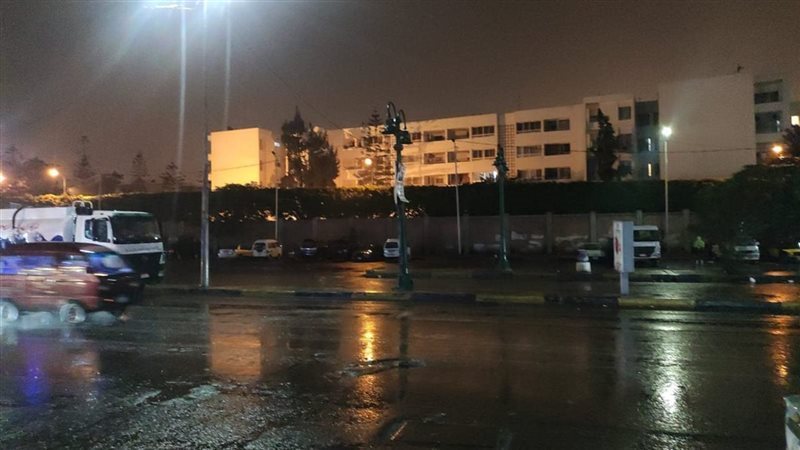 سقوط الأمطار 