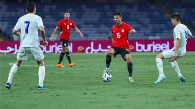 دورة الإمارات الودية، أوزبكستان تتقدم على مصر بهدفين في الشوط الأول 