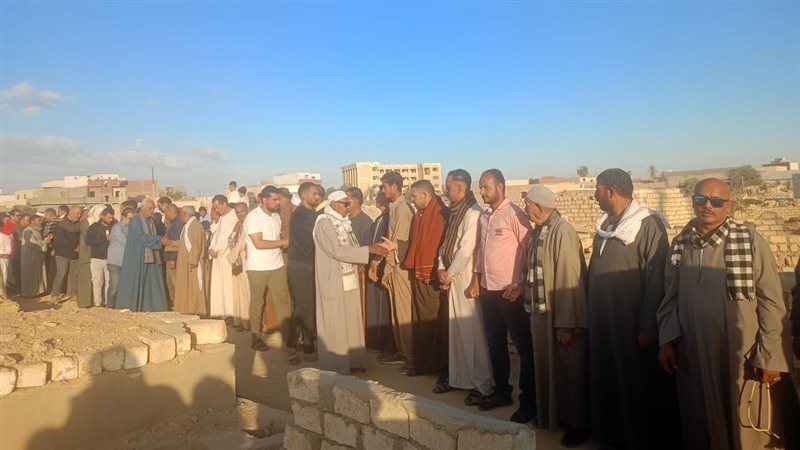 تشييع جثمان مؤذن