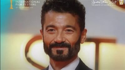 خالد النبوي: صعب أوي الفنان يكون مغرور وفيه قبله نجوم عظماء ونفسي أقدم هذه الشخصية (فيديو)