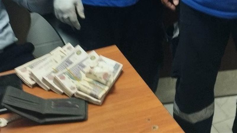 فريق الإسعاف، فيتو