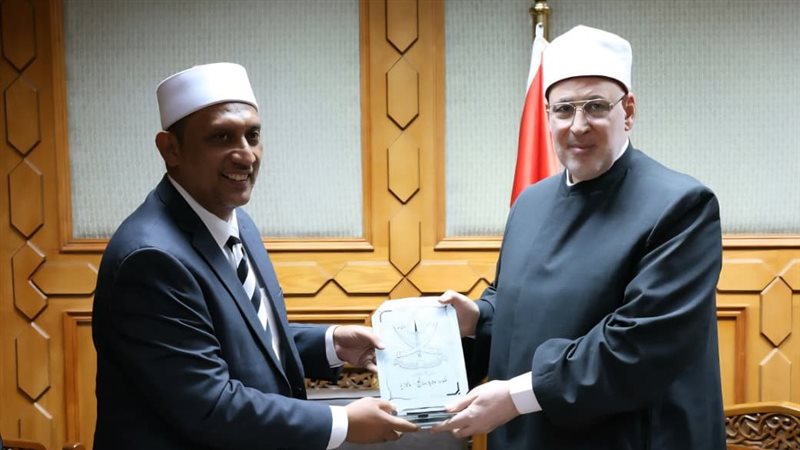 وكيل الأزهر يلتقي