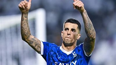 برشلونة يسعى لخطف نجم الهلال السعودي 