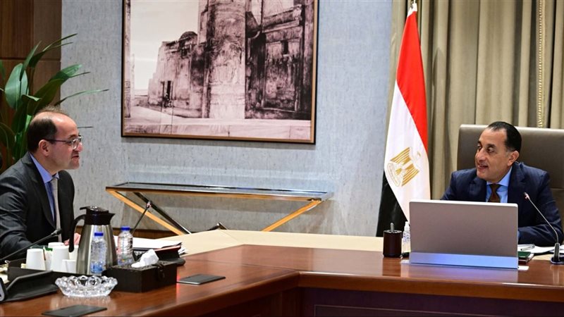 مصطفي مدبولي يستقبل
