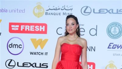 مريم الخشت برفقة أسرتها على ريد كاربت 