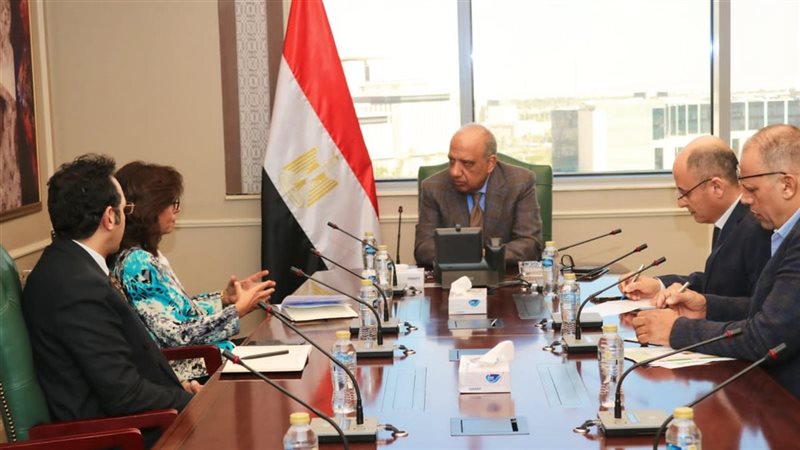 لقاء وزير الكهرباء