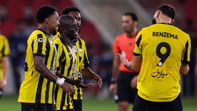 الاتحاد يحقق فوزا غاليا على الرياض 2-1 في الدوري السعودي 