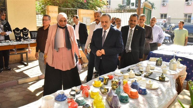 محافظ أسيوط في ندوة