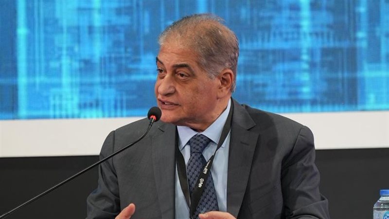 أسامة كمال،فيتو