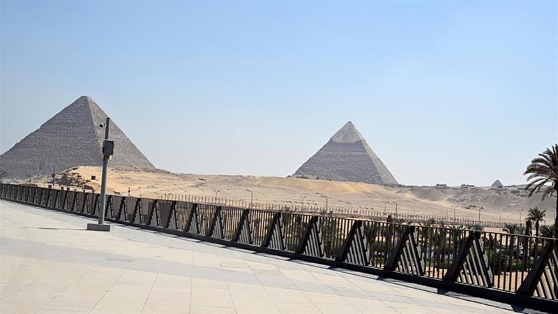 الممشى السياحي بين