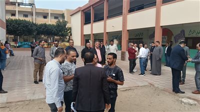 انتخابات النواب، توافد المواطنين على لجنة المؤسسة في المنوفية (فيديو)