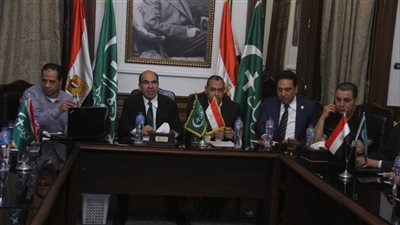 غرفة عمليات حزب الوفد تتابع سير انتخابات مجلس النواب (صور)