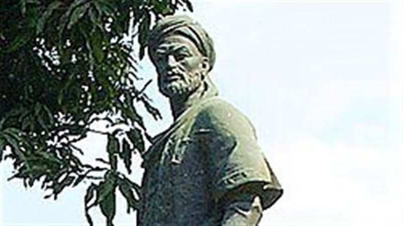 تمثال أحمد الفرغاني