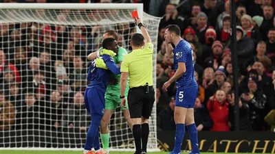 تعليق مثير من أموريم على طرد لاعب إيفرتون بعد الاشتباك مع زميله
