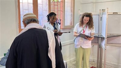 المصري لحقوق الإنسان يرصد مخالفات لضوابط التصويت في المرحلة الثانية من انتخابات مجلس النواب 2025