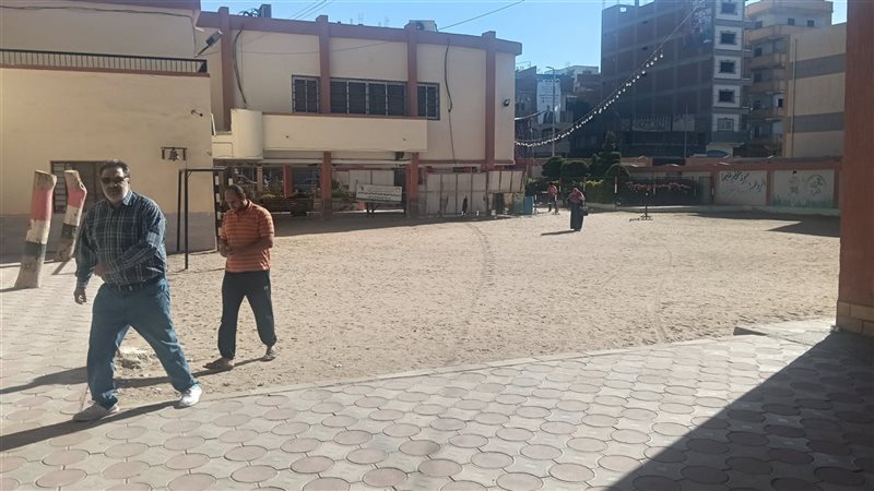 إقبال محدود ومتفاوت