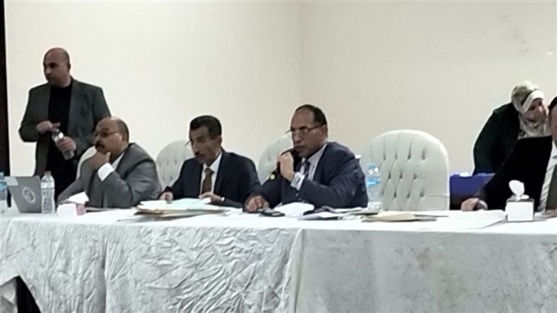 جانب من أعمال اللجنة