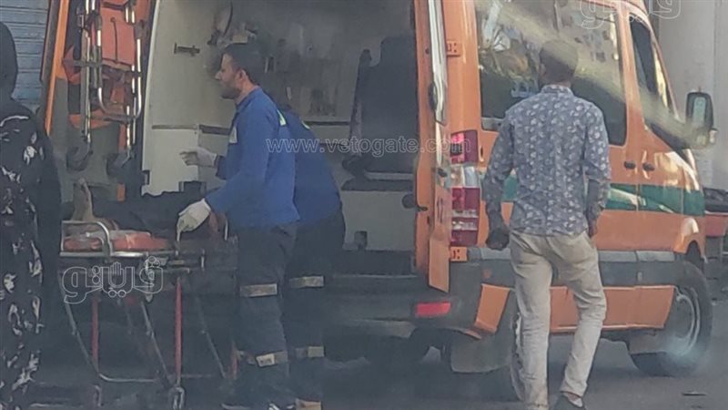 لحظة نقل المشرد المتوفي