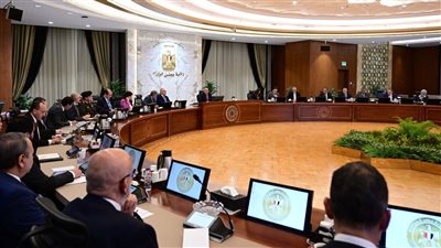 رئيس الوزراء يترأس اجتماع اللجنة الوزارية للسياحة