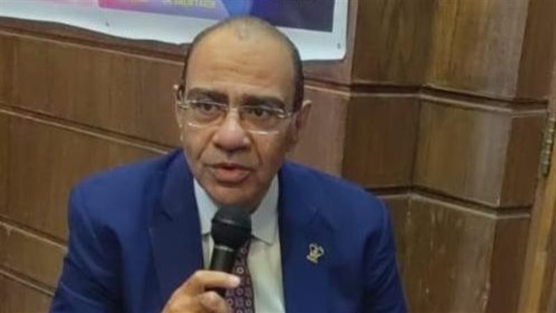 د. حسام حسني مدير