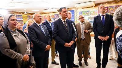  الوكيل الدائم لوزارة التضامن يفتتح معرض الحرف اليدوية السنوي بالظاهر
