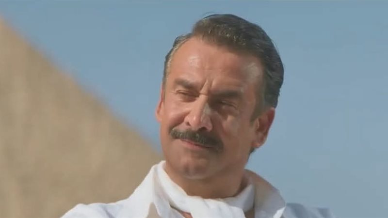 كريم عبد العزيز من