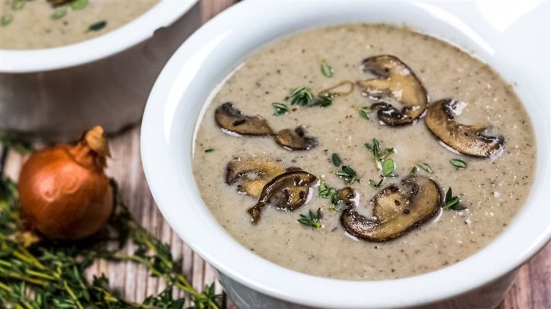 شوربة المشروم بالكريمة،