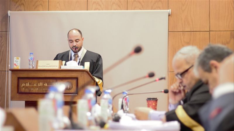 الباحث، عبد الفتاح