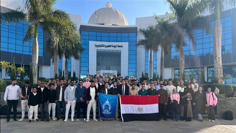 طلاب طب أسنان الريادة