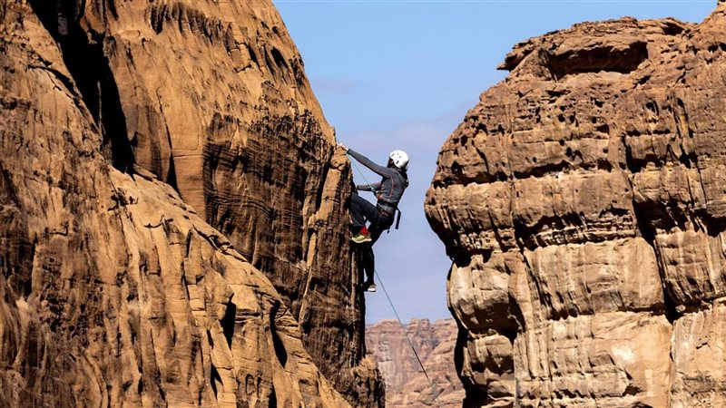 تفسير حلم تسلق الجبل