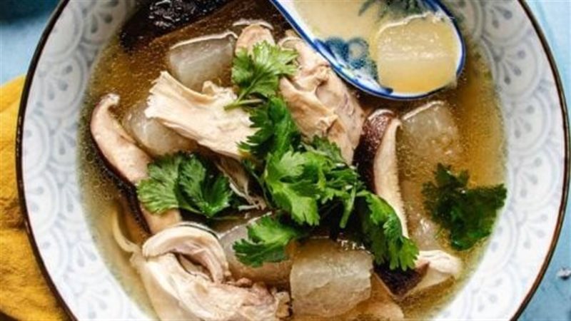 شوربة الدجاج