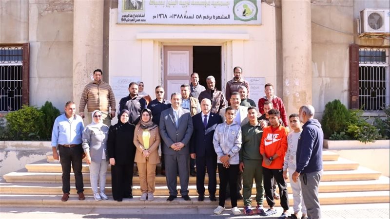 محافظ دمياط يزور