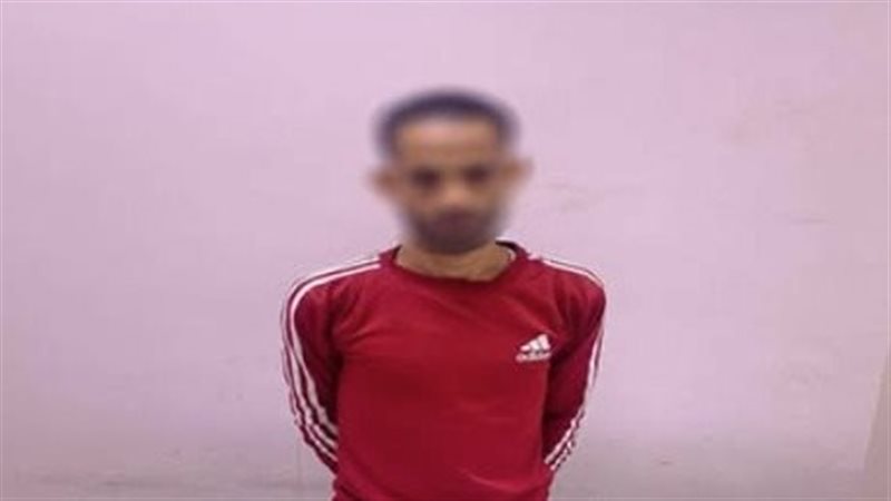 القبض على شاب فى