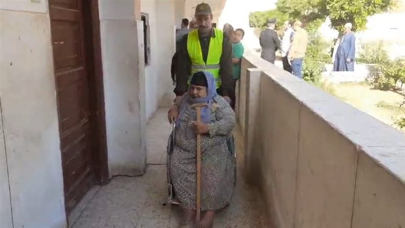 احدي لجان البحيرة