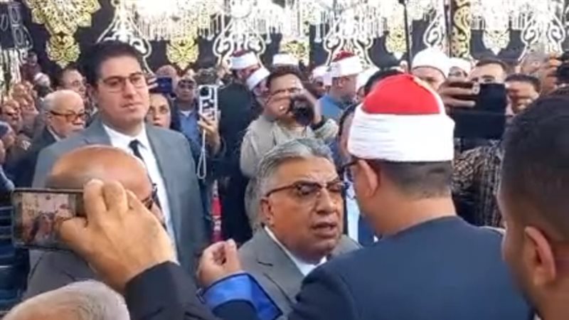 محافظ الدقهلية يقدم