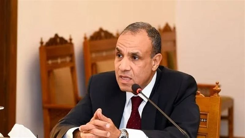 الدكتور بدر عبد العاطي