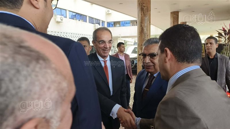 محافظ الدقهلية يستقبل