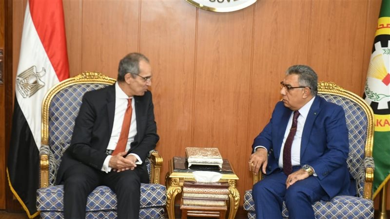 محافظ الدقهلية ووزير