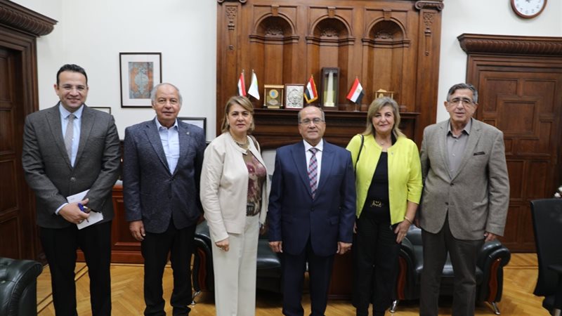 مجلس إدارة القابضة