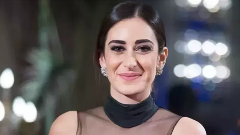 امينة خليل